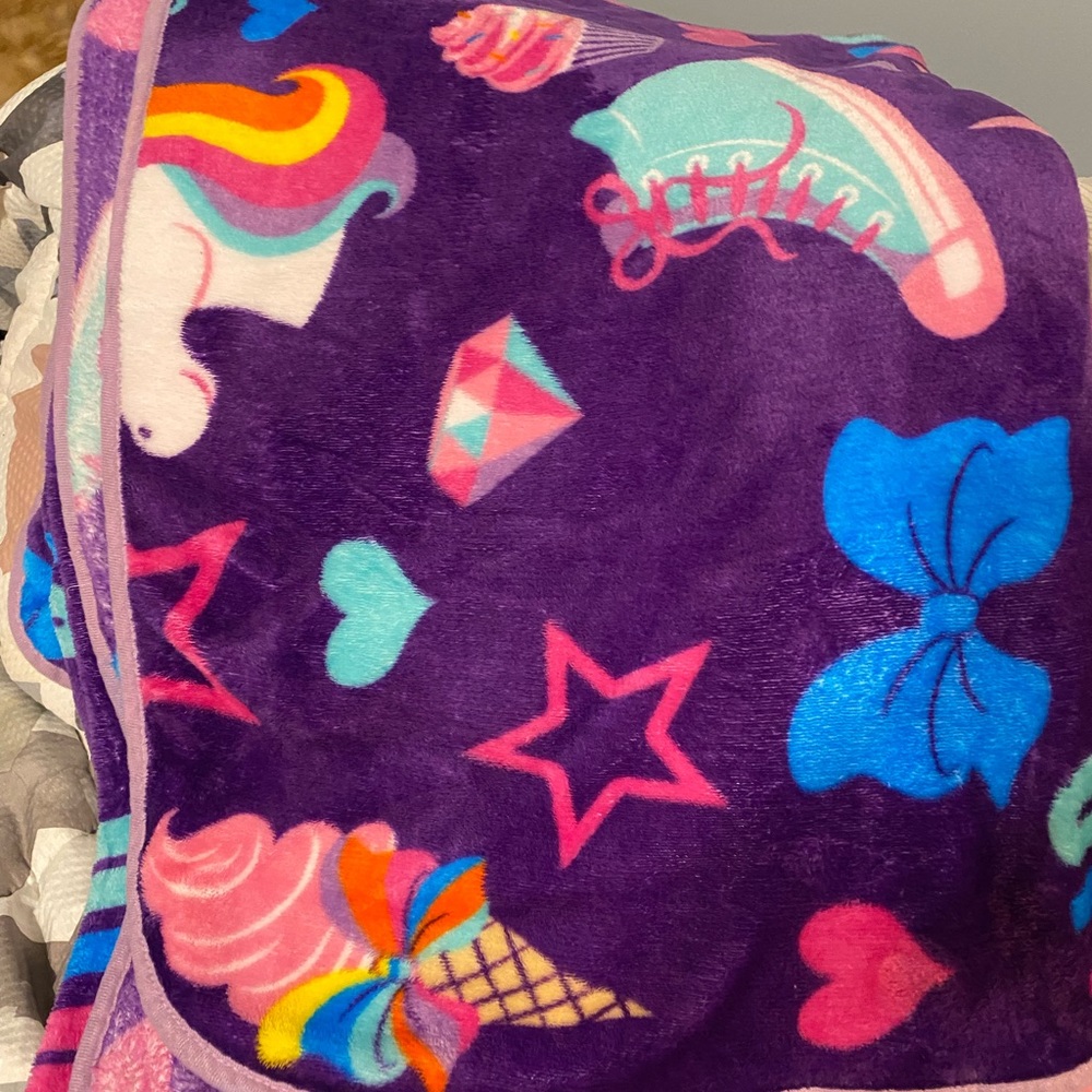 JoJo Siwa purple fleece blanket